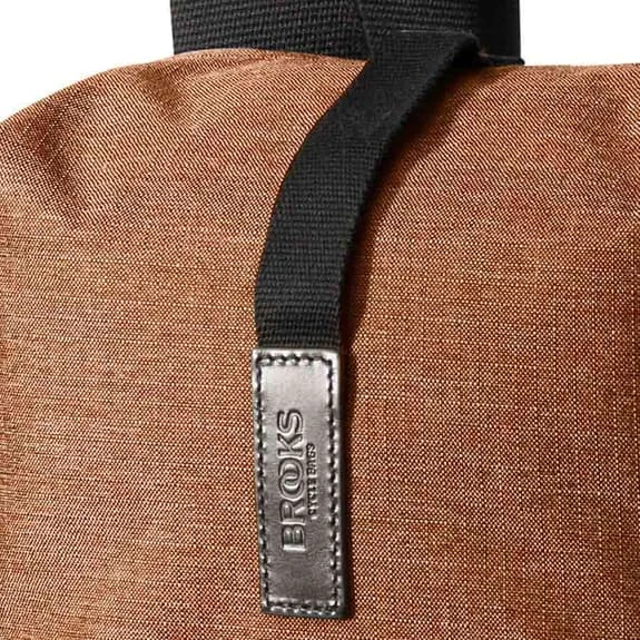 Borsa Posteriore Brooks England Dalston Tex Nylon 12L Arancione - immagine 2